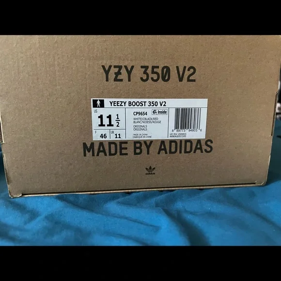 Adidas Yeezy Boost 350 V2 - Picture 6 of 7